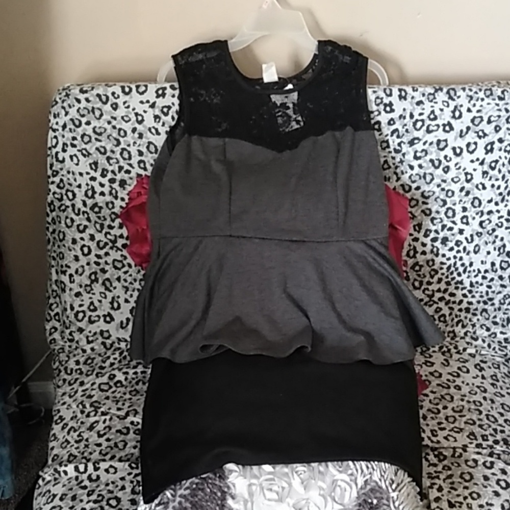 Dress - Picture 2 of 2
